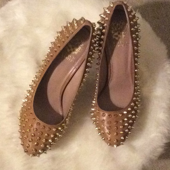 Spiked stiletto platform pump - Picture 5 of 8